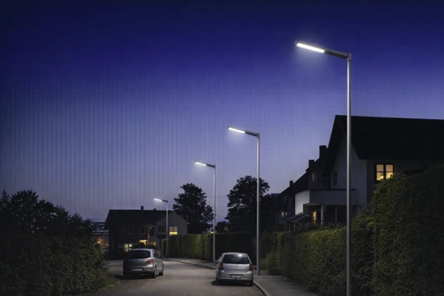 Solar vs Traditional Street Light: 10-Year TCO Cost