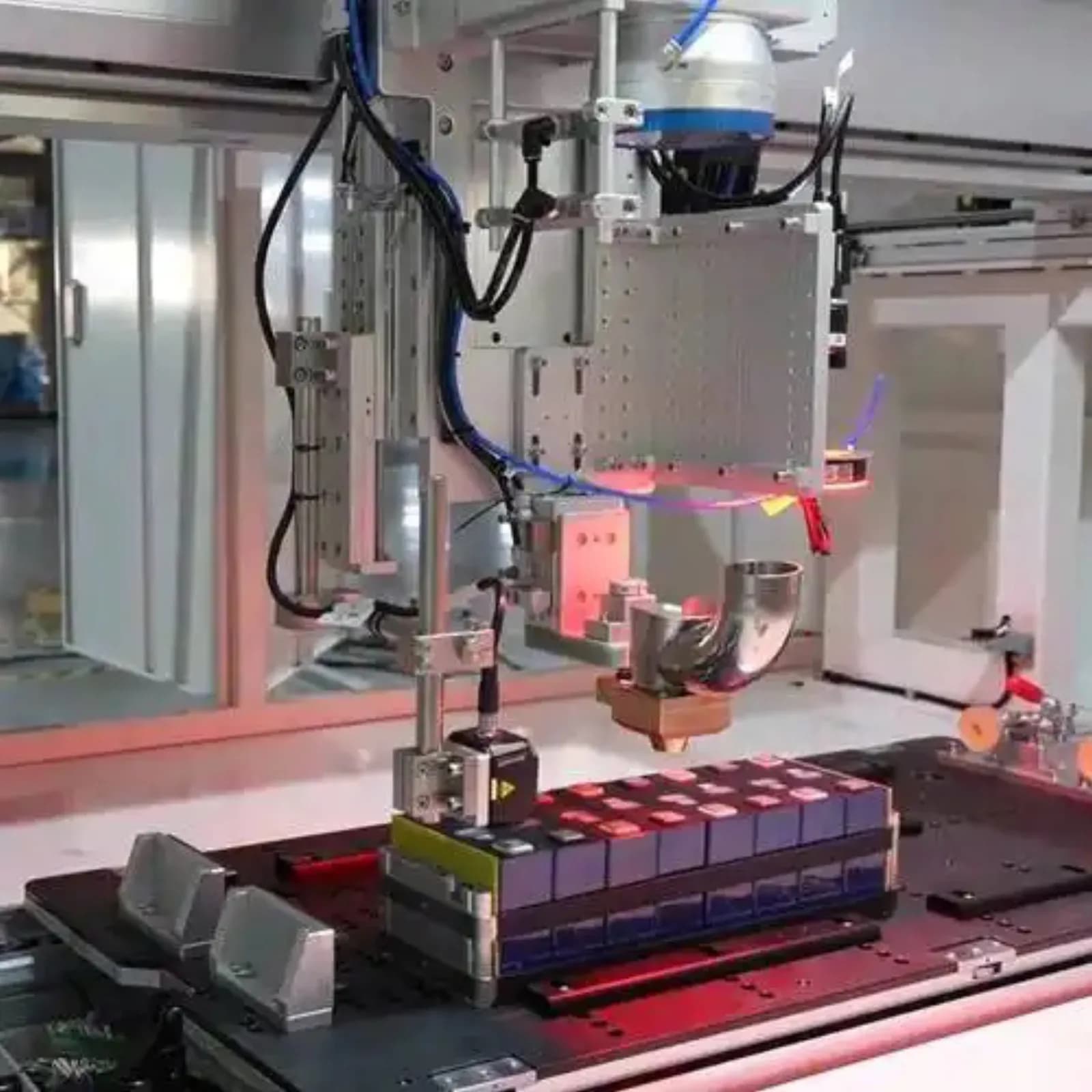Battery assembly production line